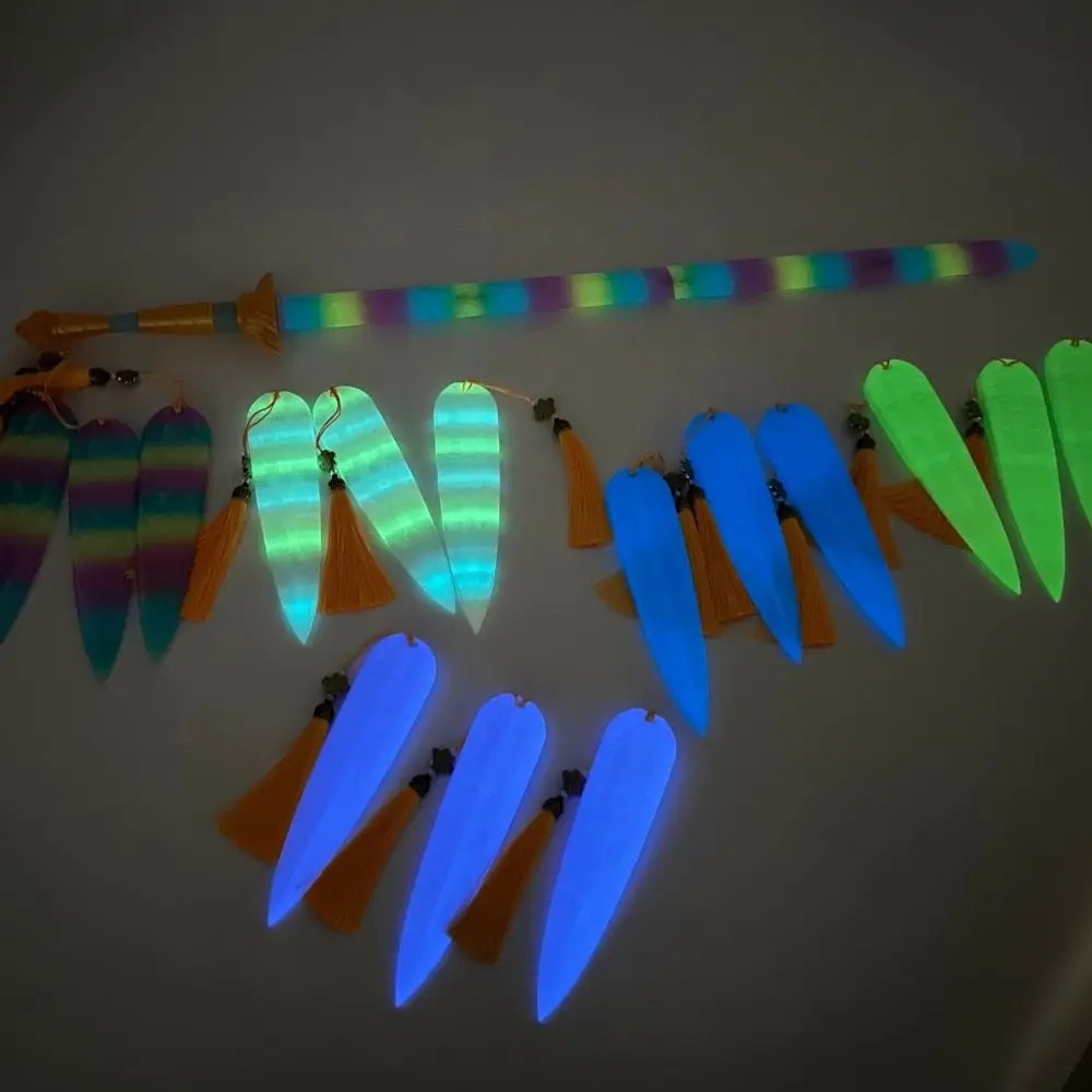 Boutique Planete Jouets France - Fléchettes Lumineuses Zoey K-pop Demon Hunters - Set 3pcs 7 Fléchettes Lumineuses Zoey K-pop Demon Hunters - Set 3pcs – Image 7