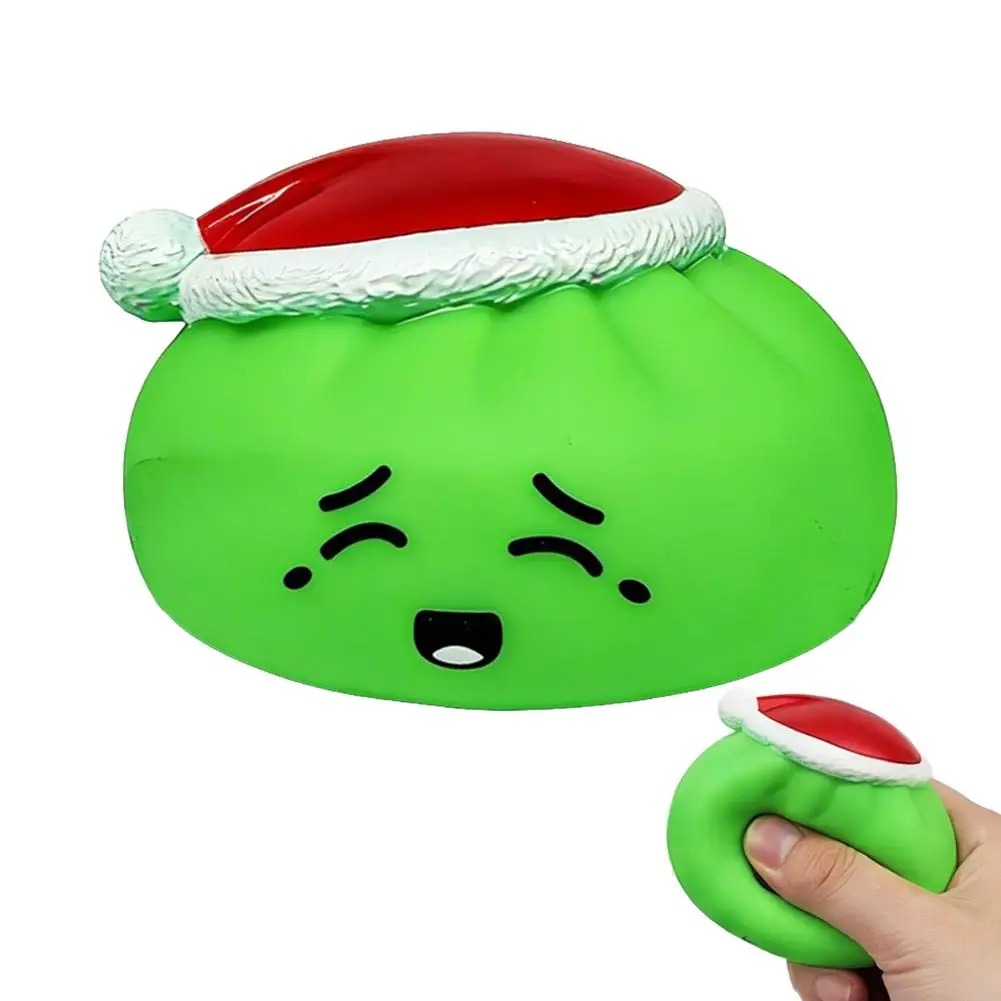 Boutique Planete Jouets France - Squishy Dumpling Bonnet de Père Noël – Rose, Rouge, Blanc ou Vert 3 Squishy dumpling vert avec bonnet de Noël - Planete Jouets France